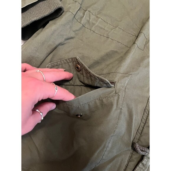 Women’s Winter Coat - Picture 2 of 6